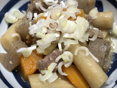 まろやか牛すじ煮込み